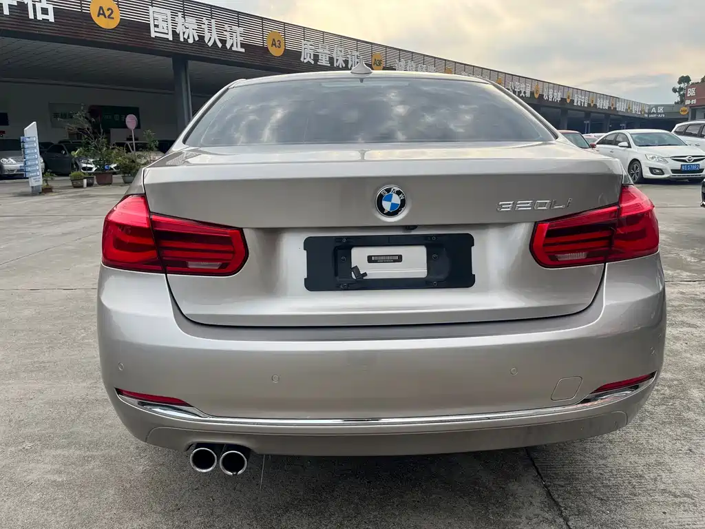 BMW 3 Series — миниатюра 10
