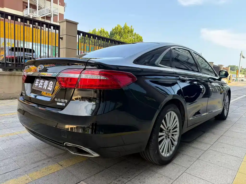 Ford Taurus — миниатюра 16