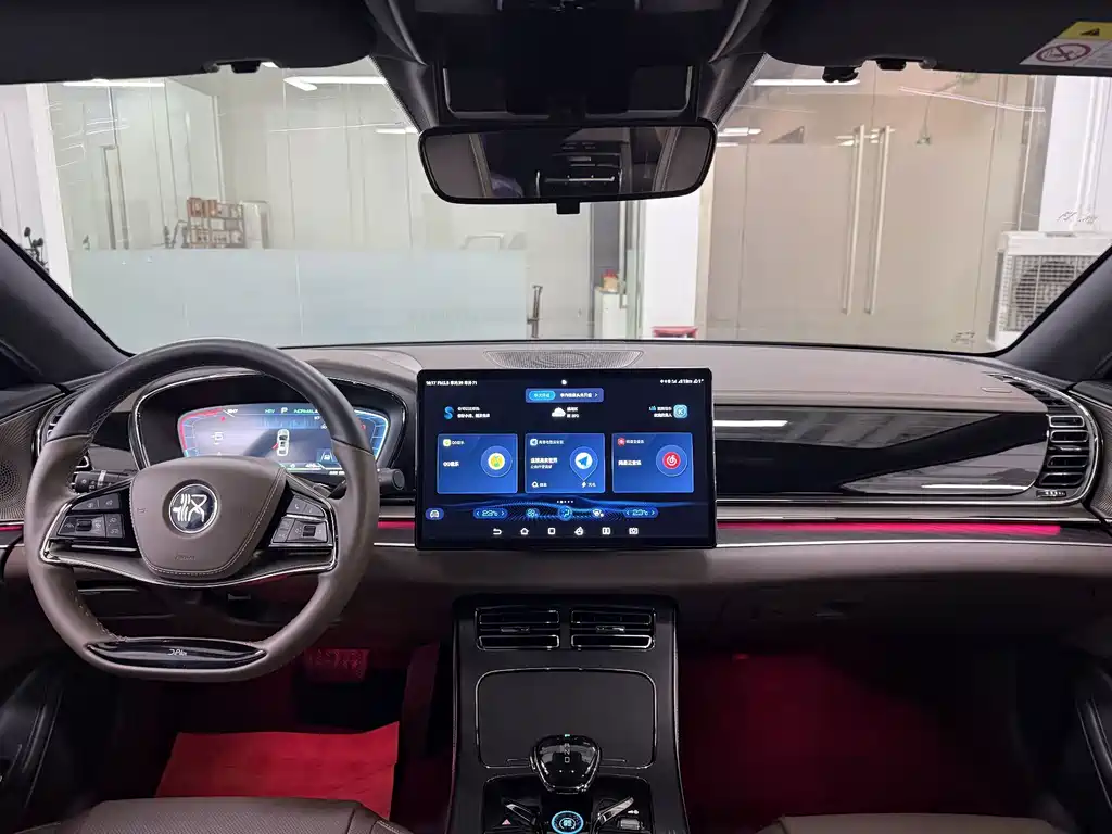 BYD Han — миниатюра 16