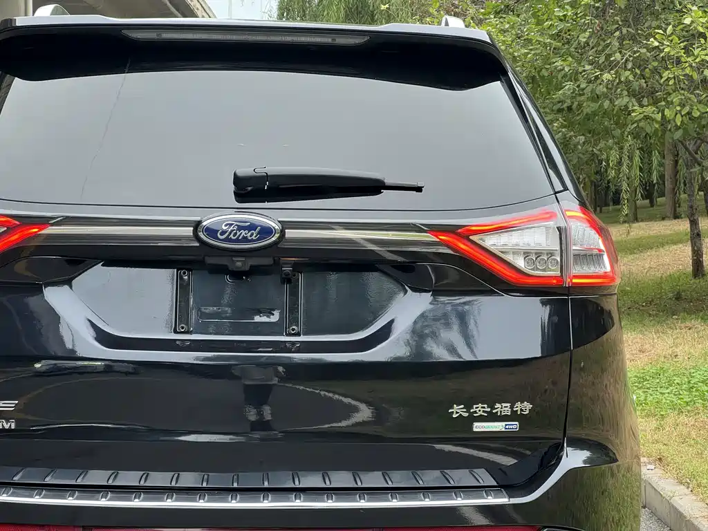 Ford Edge — миниатюра 11