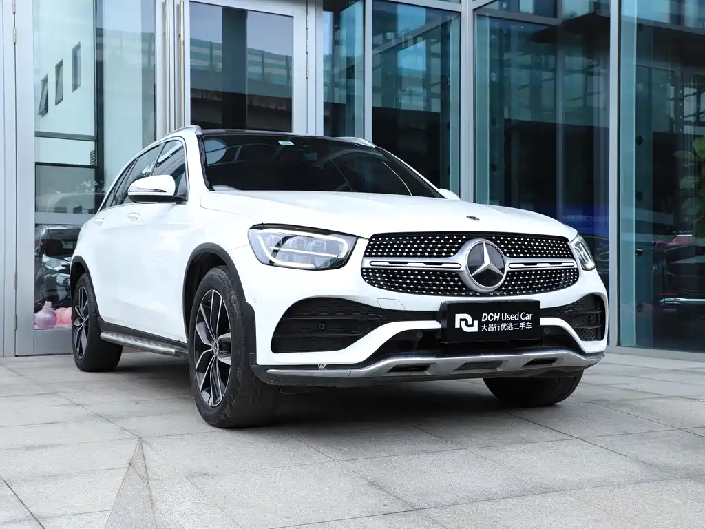MERCEDES-BENZ GLC