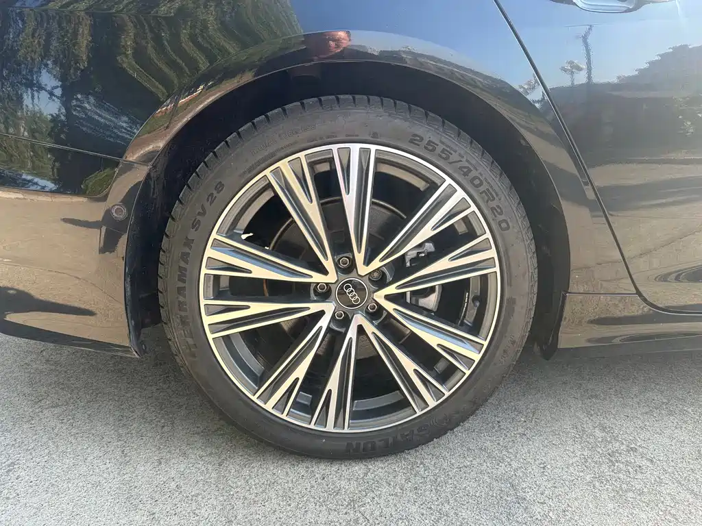 Audi A6L — миниатюра 9