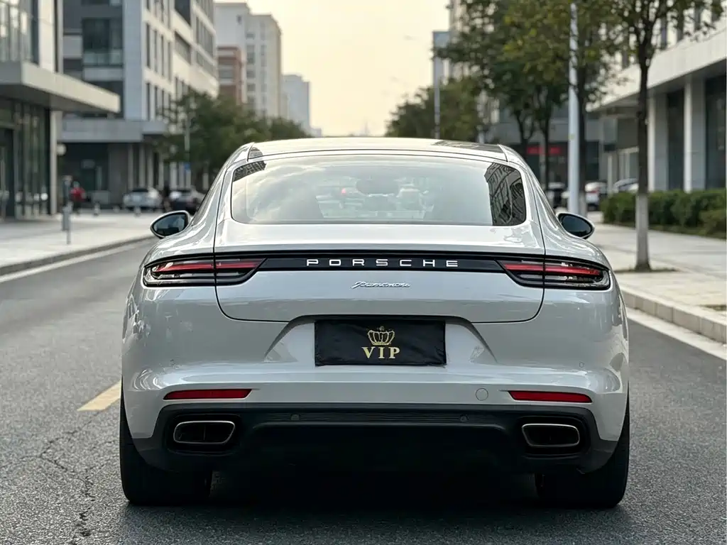 Porsche Panamera — миниатюра 8