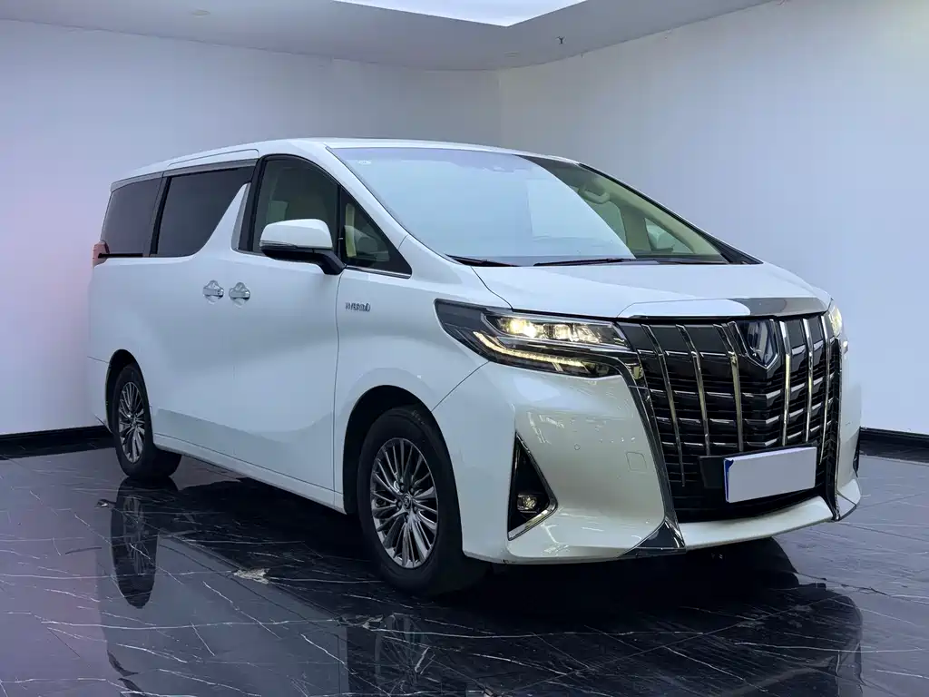 Toyota Alphard — миниатюра 3
