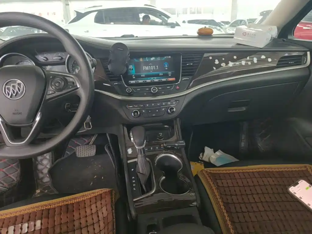 Buick Verano — миниатюра 13