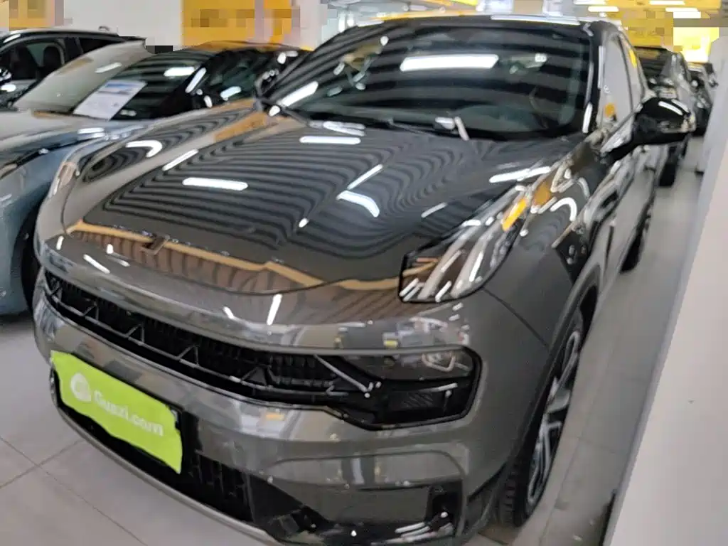 Lynk & Co 05