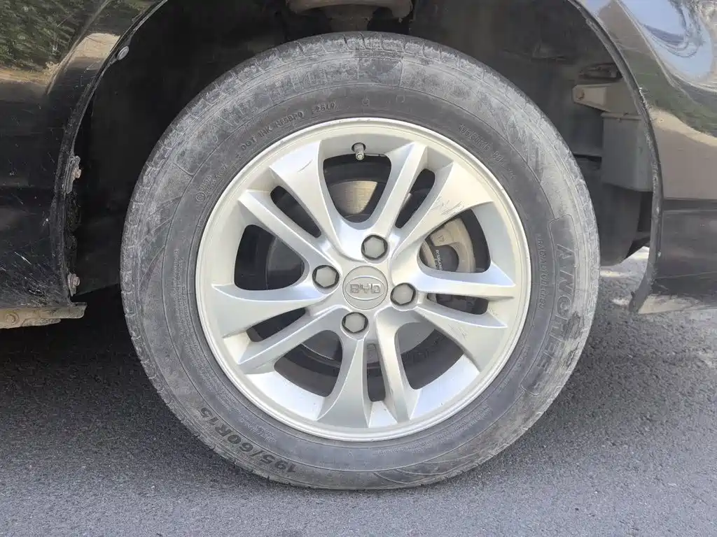 BYD F3 — миниатюра 8