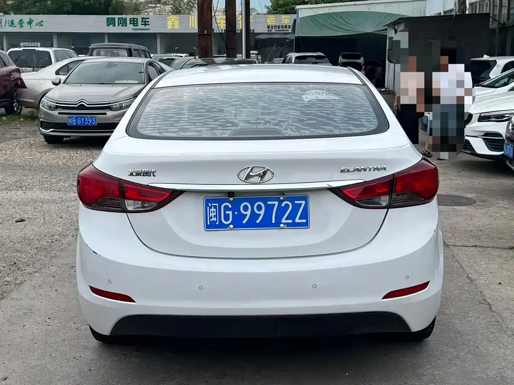 Hyundai Elantra Langdong — миниатюра 5