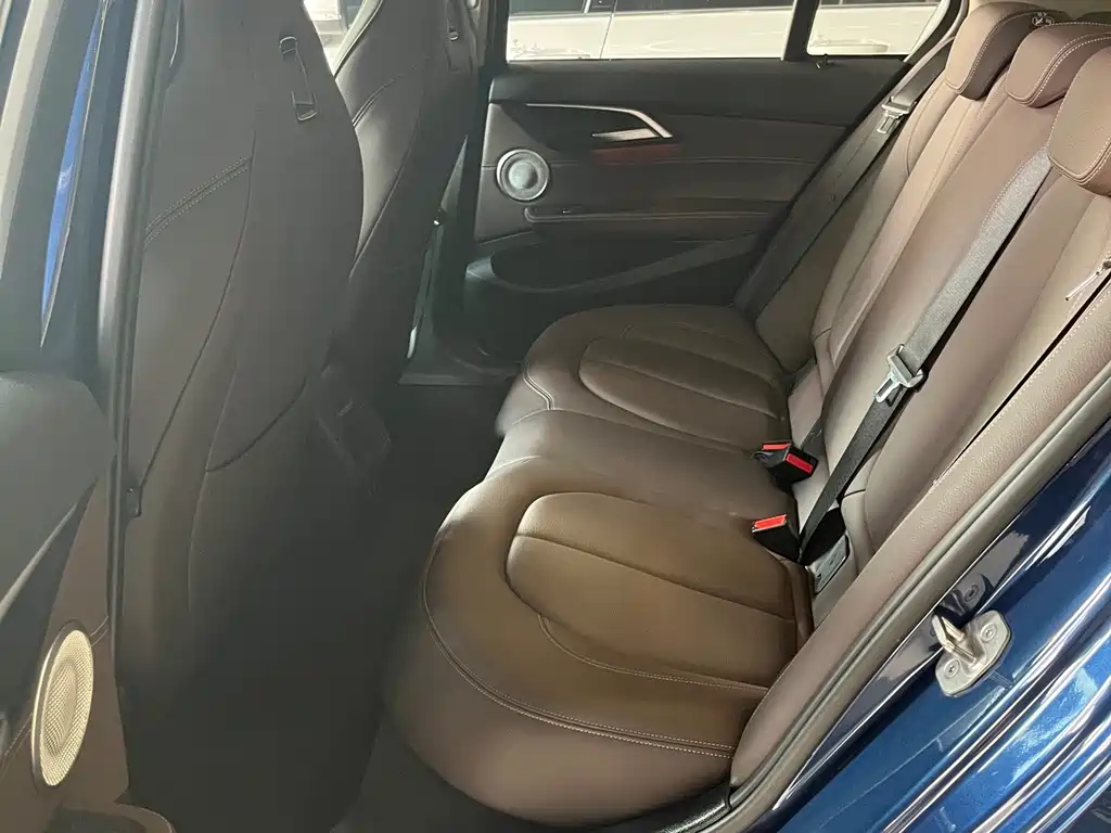 BMW 1 Series — миниатюра 10