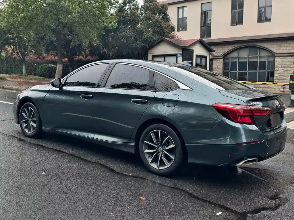 Honda Inspire — миниатюра 9