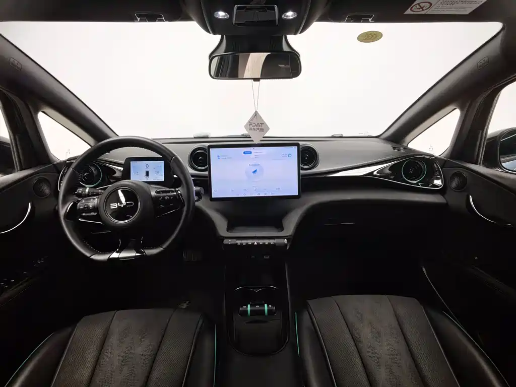 BYD Dolphin — миниатюра 18