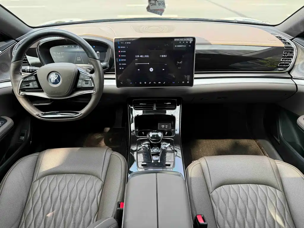 BYD Han — миниатюра 6