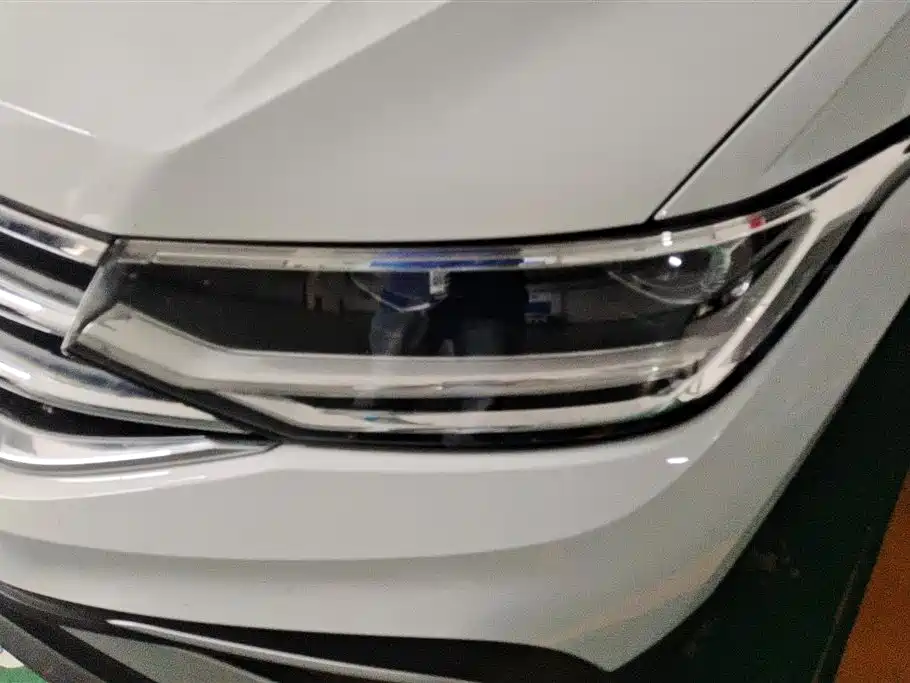 Volkswagen Tiguan L L 2022 330TSI AT