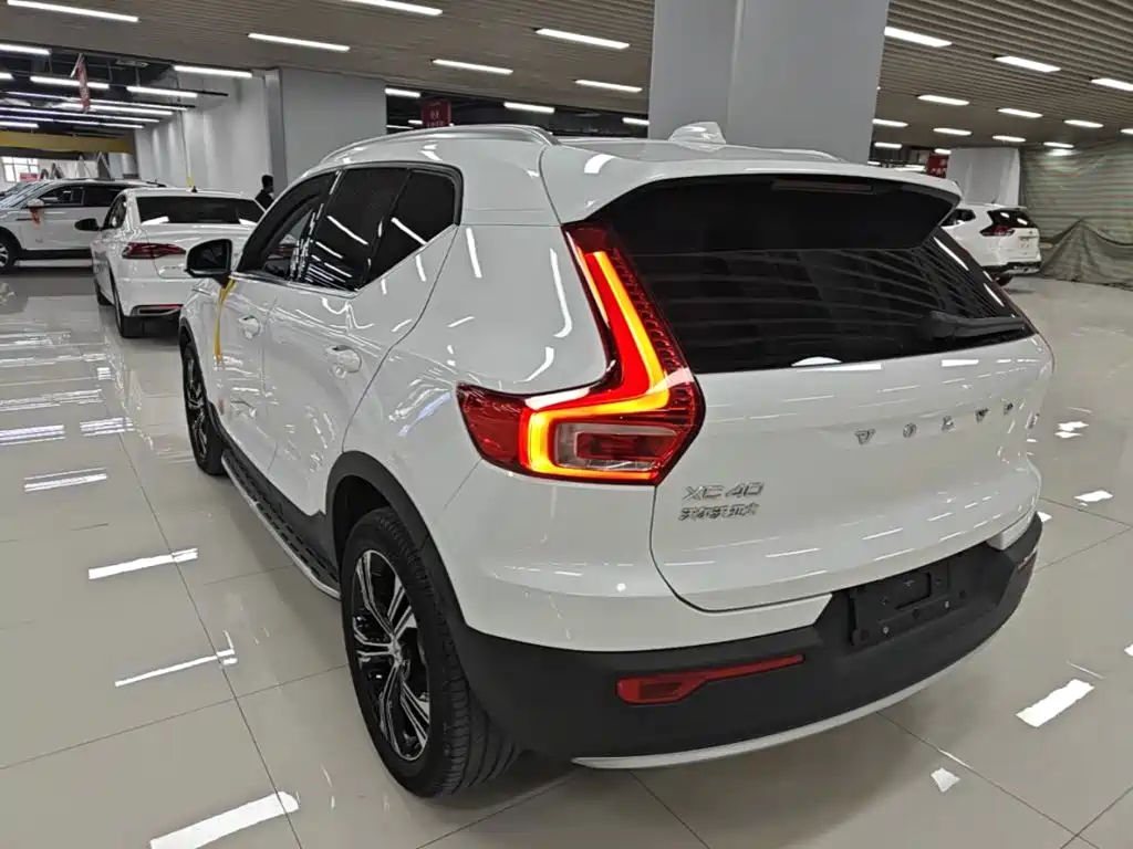 Volvo XC40 — миниатюра 5