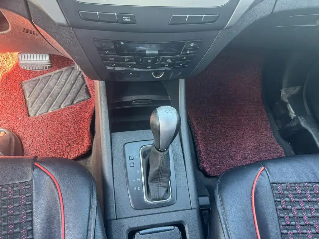 BAIC Senova X65 — миниатюра 8