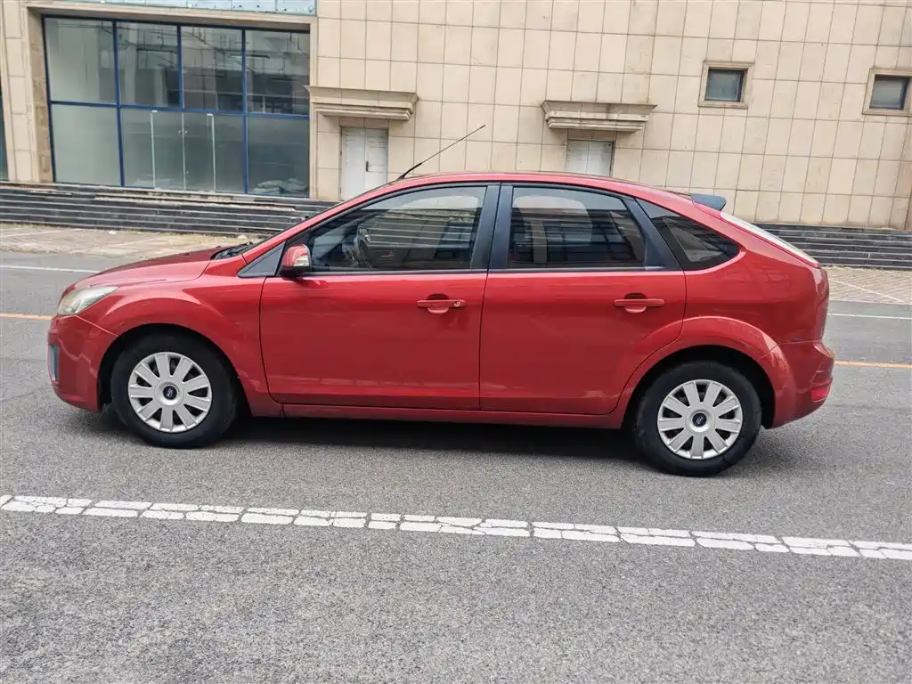Ford Focus — миниатюра 5