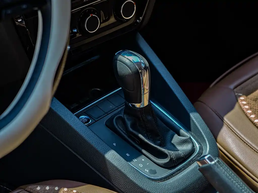 Volkswagen Sagitar — миниатюра 8