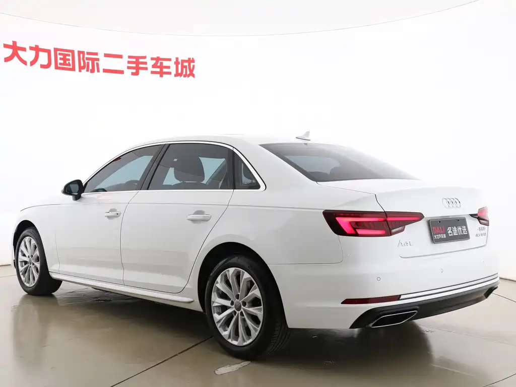 Audi A4L — миниатюра 7