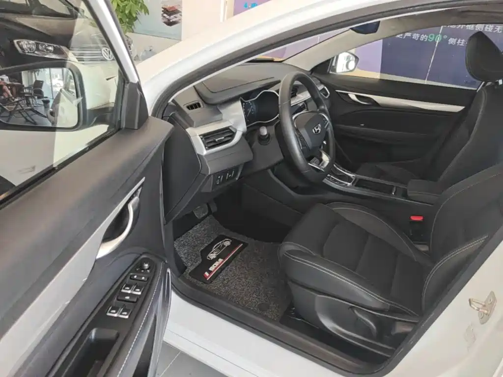 Geely Emgrand — миниатюра 16