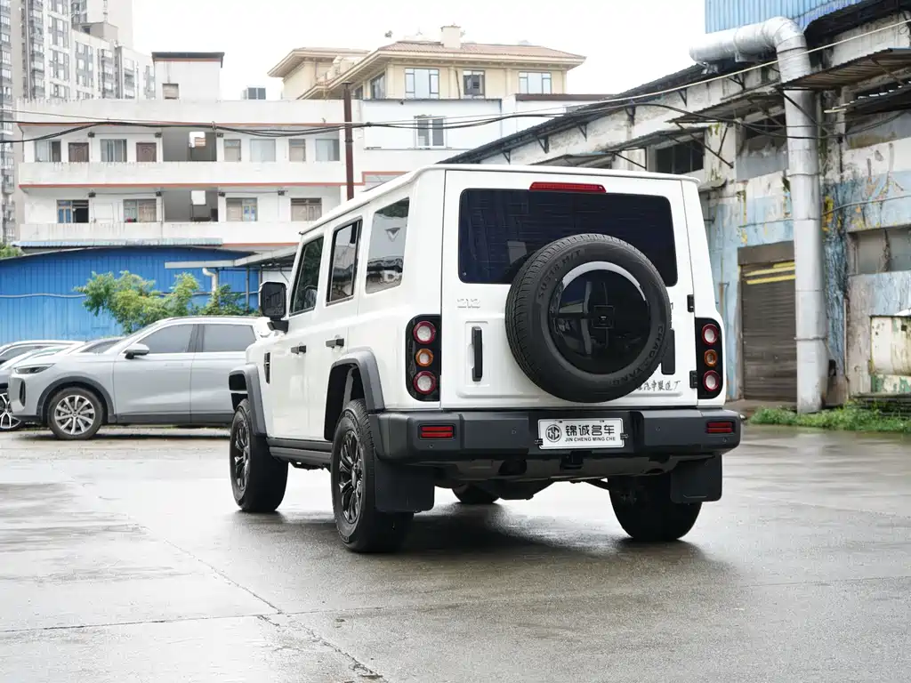 212 T01 2024 2.0T
