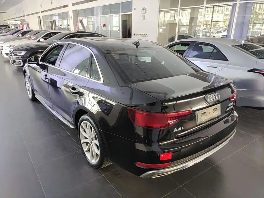 Audi A4L — миниатюра 5