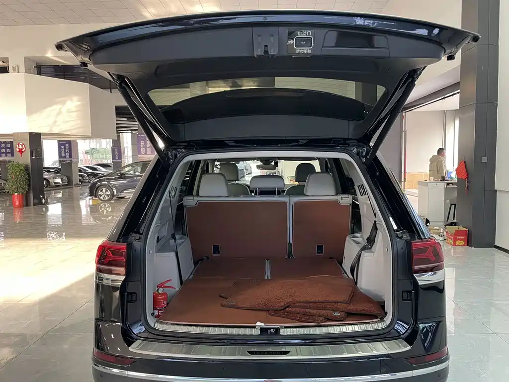 Volkswagen Teramont — миниатюра 12