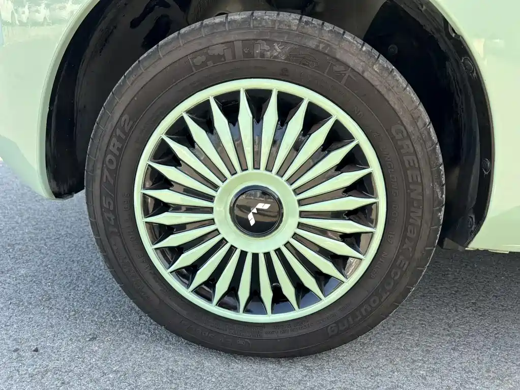 Wuling MINIEV — миниатюра 6