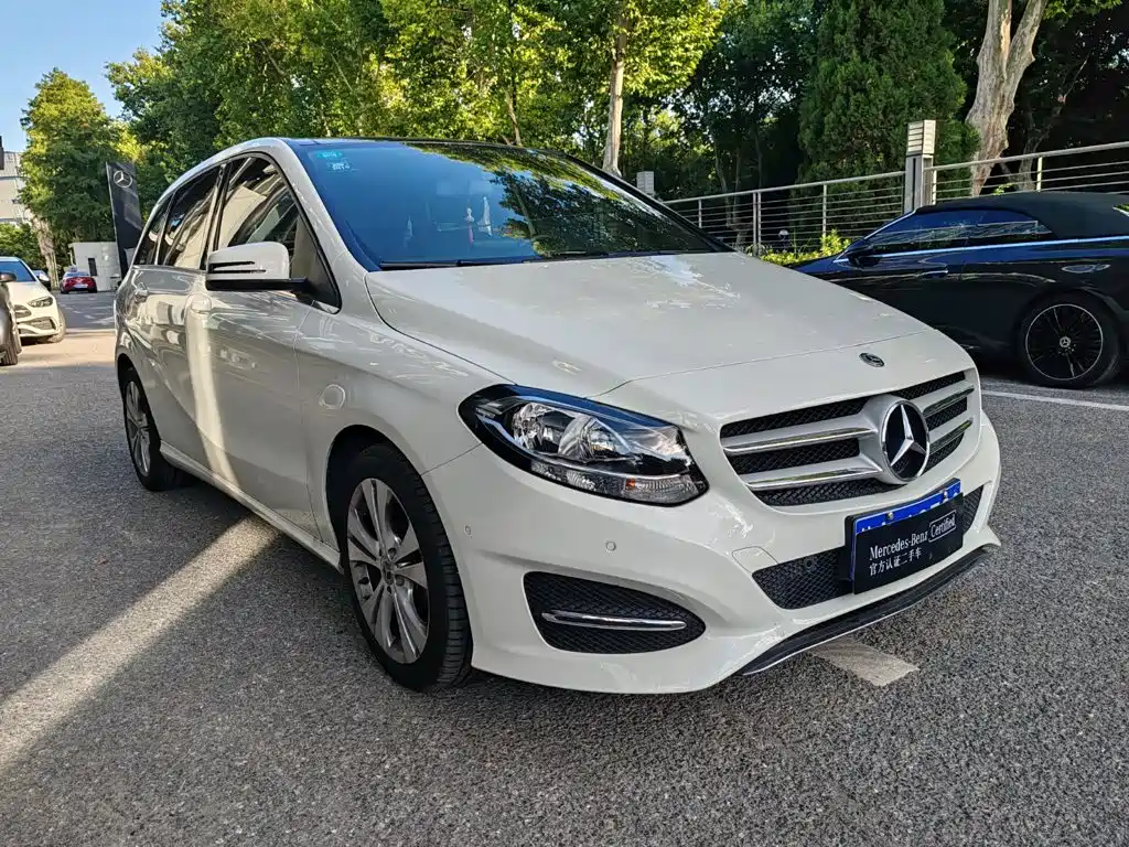Mercedes-Benz B-Class — миниатюра 2