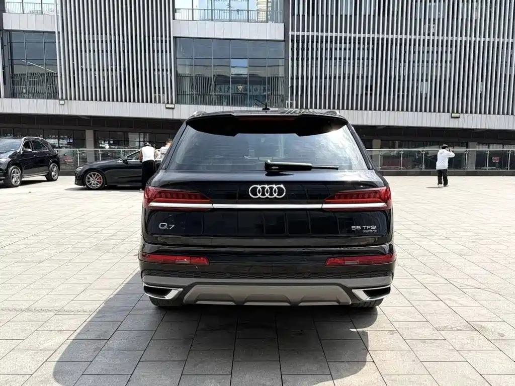 Audi Q7 — миниатюра 18