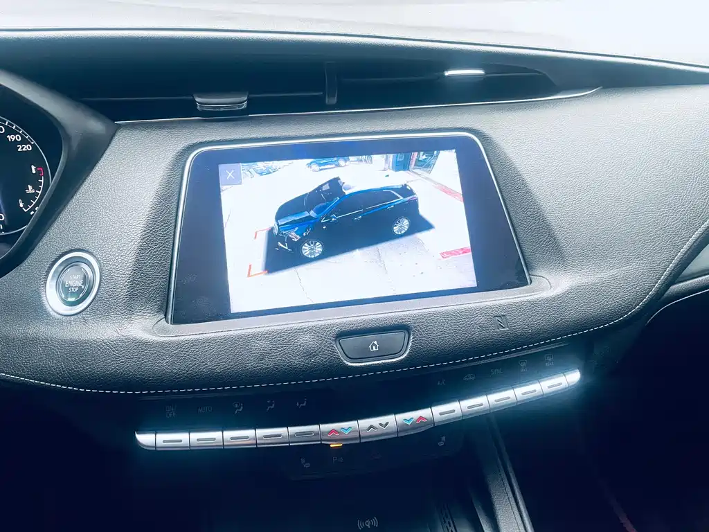 Cadillac XT4 2021 28T Lead