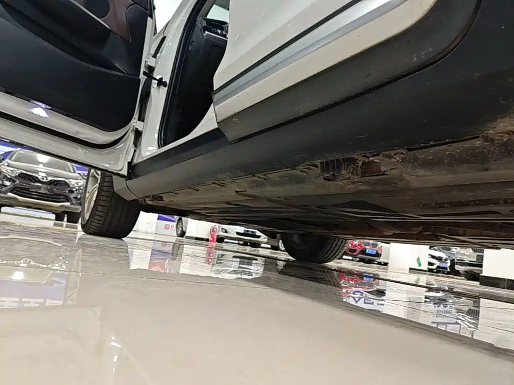 BMW X4 — миниатюра 21