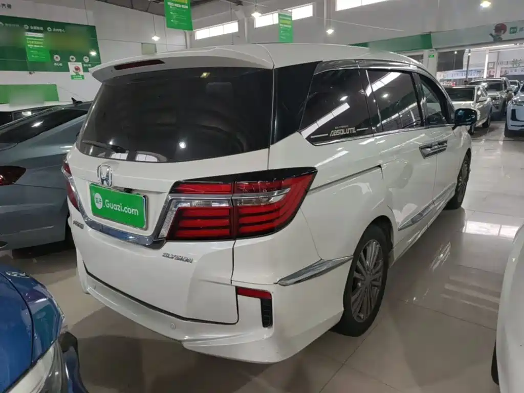 Honda Elysion — миниатюра 7