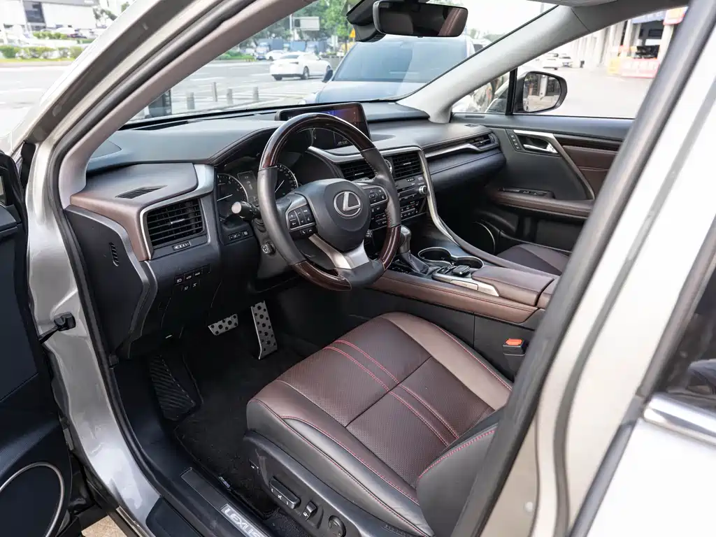 Lexus RX — миниатюра 9