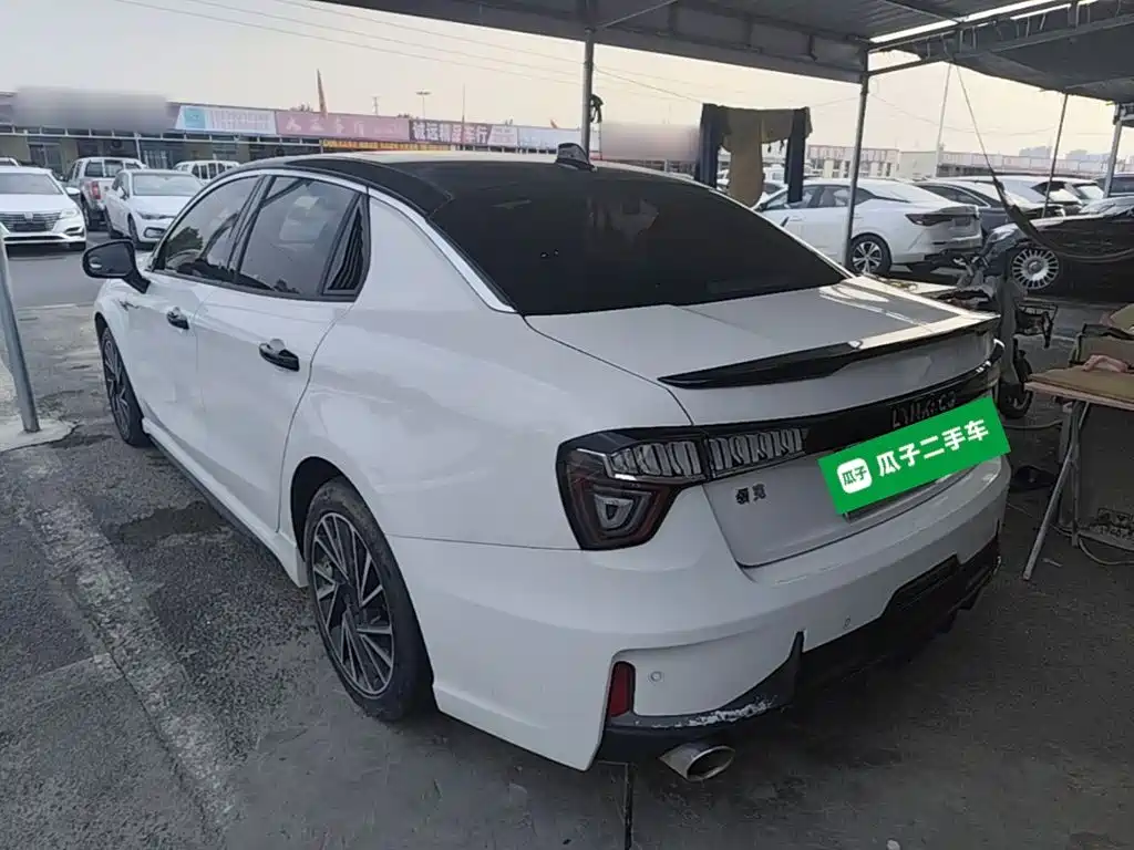 Lynk & Co 03 — миниатюра 5