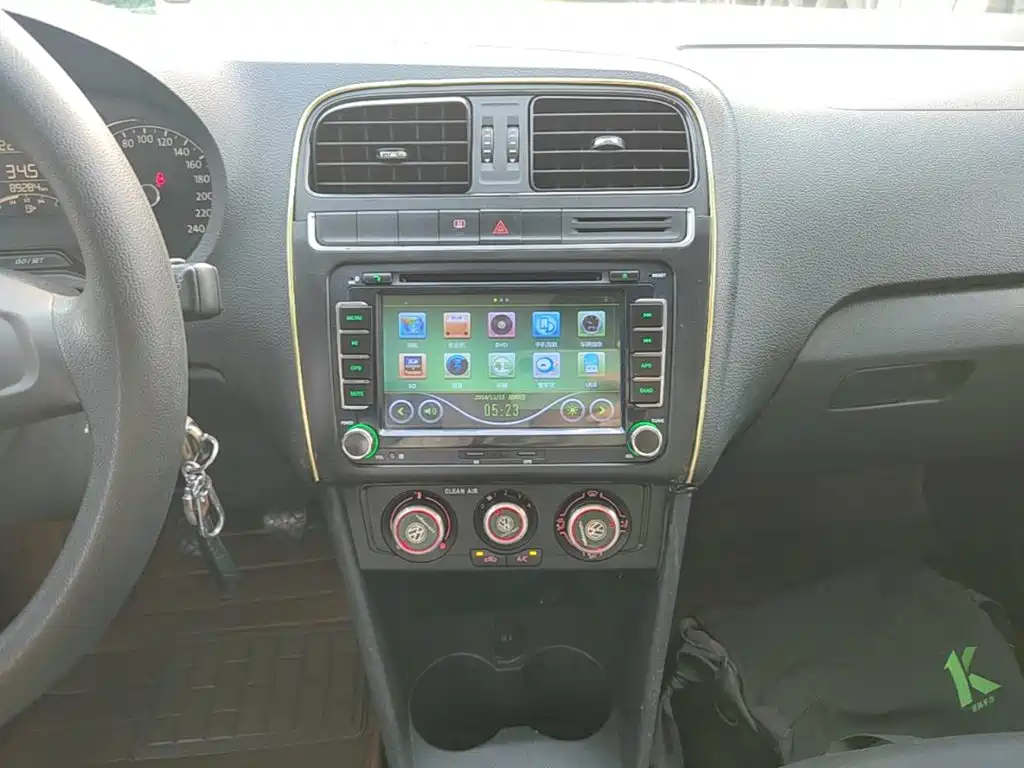 Volkswagen Polo — миниатюра 13