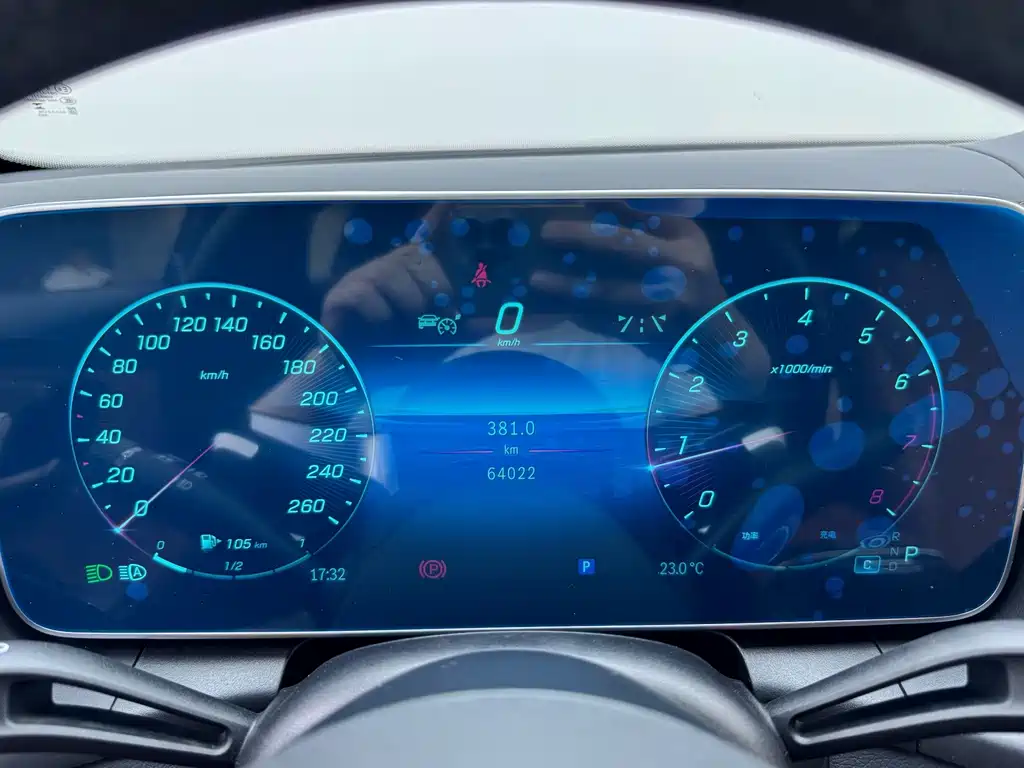 Mercedes-Benz GLC — миниатюра 12