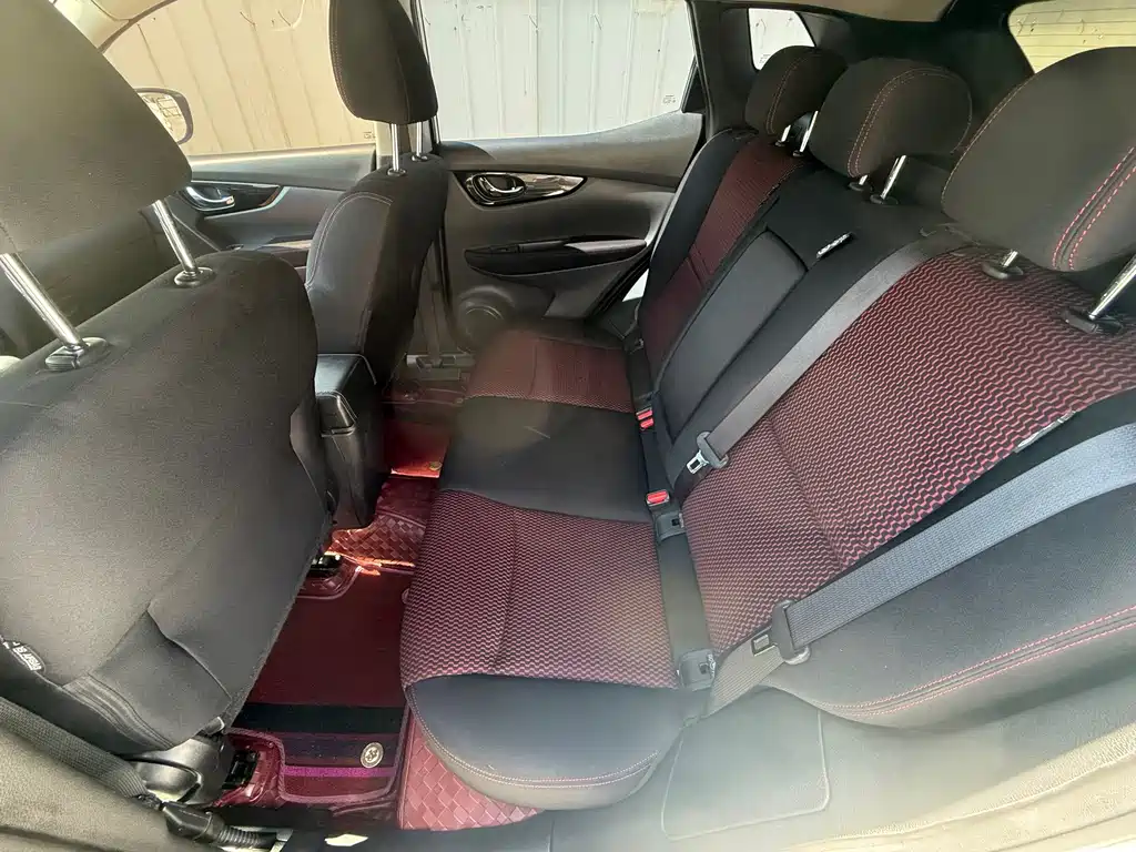 Nissan Qashqai — миниатюра 6