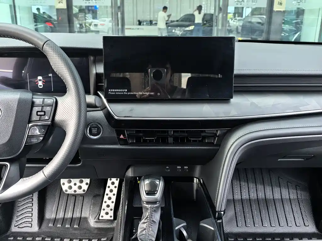 Toyota Camry 2024 2.0S Sport