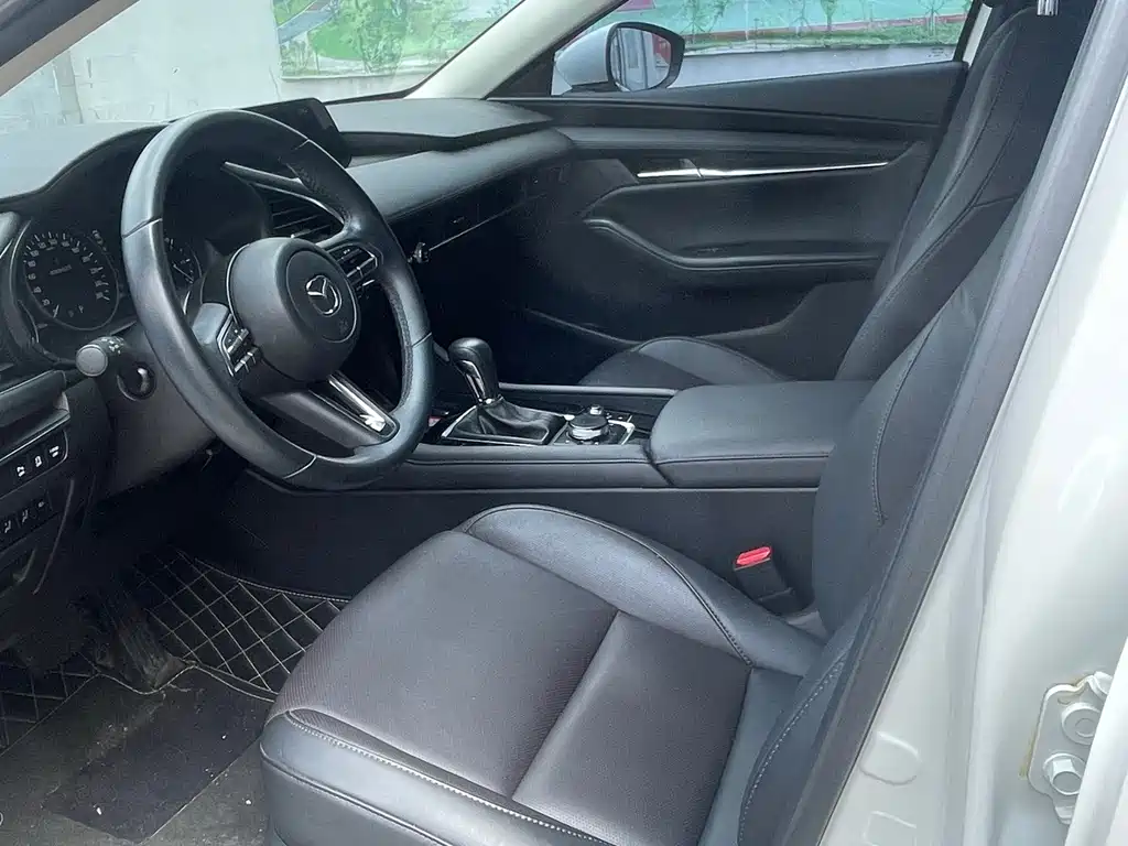 Mazda 3 Axela — миниатюра 4