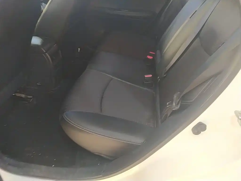Nissan Tiida — миниатюра 17