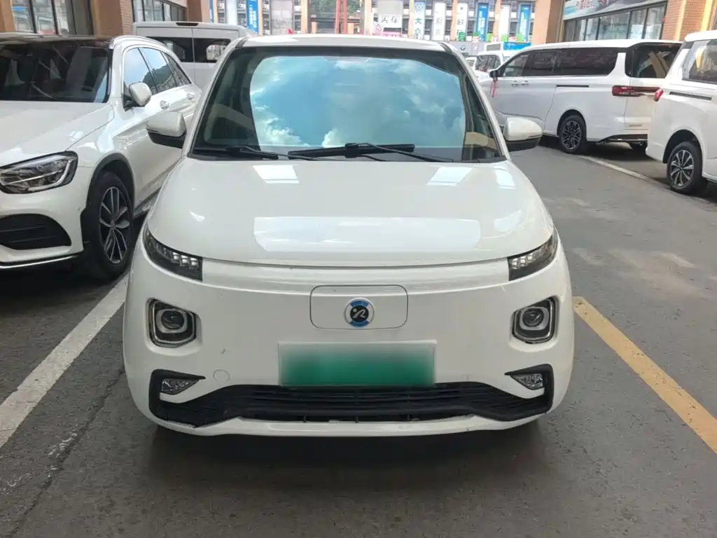Xinri 华晨新日i03A — миниатюра 3