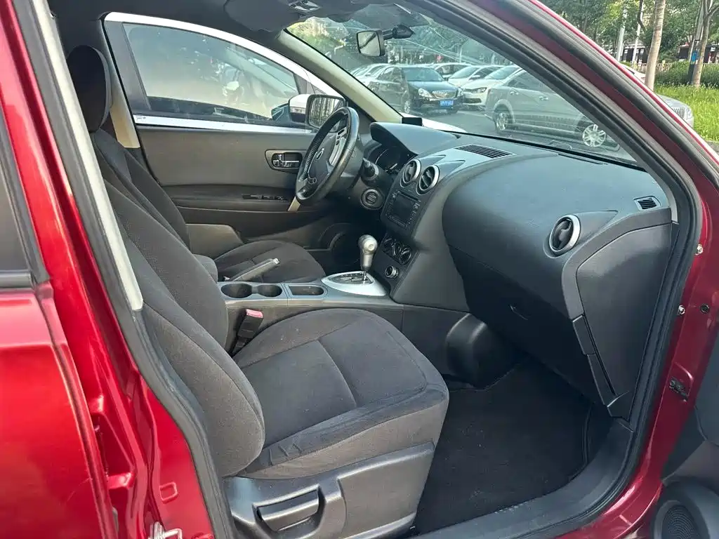 Nissan Qashqai — миниатюра 3