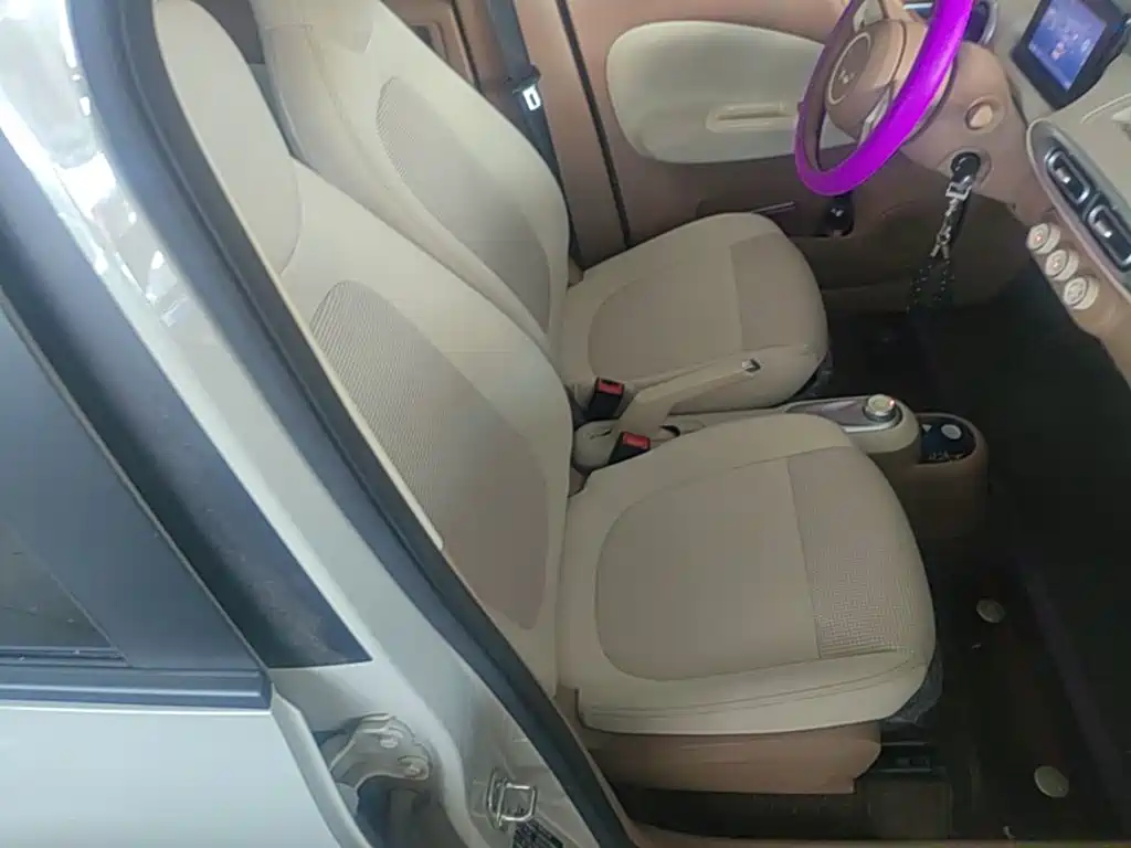 Wuling MINIEV — миниатюра 25