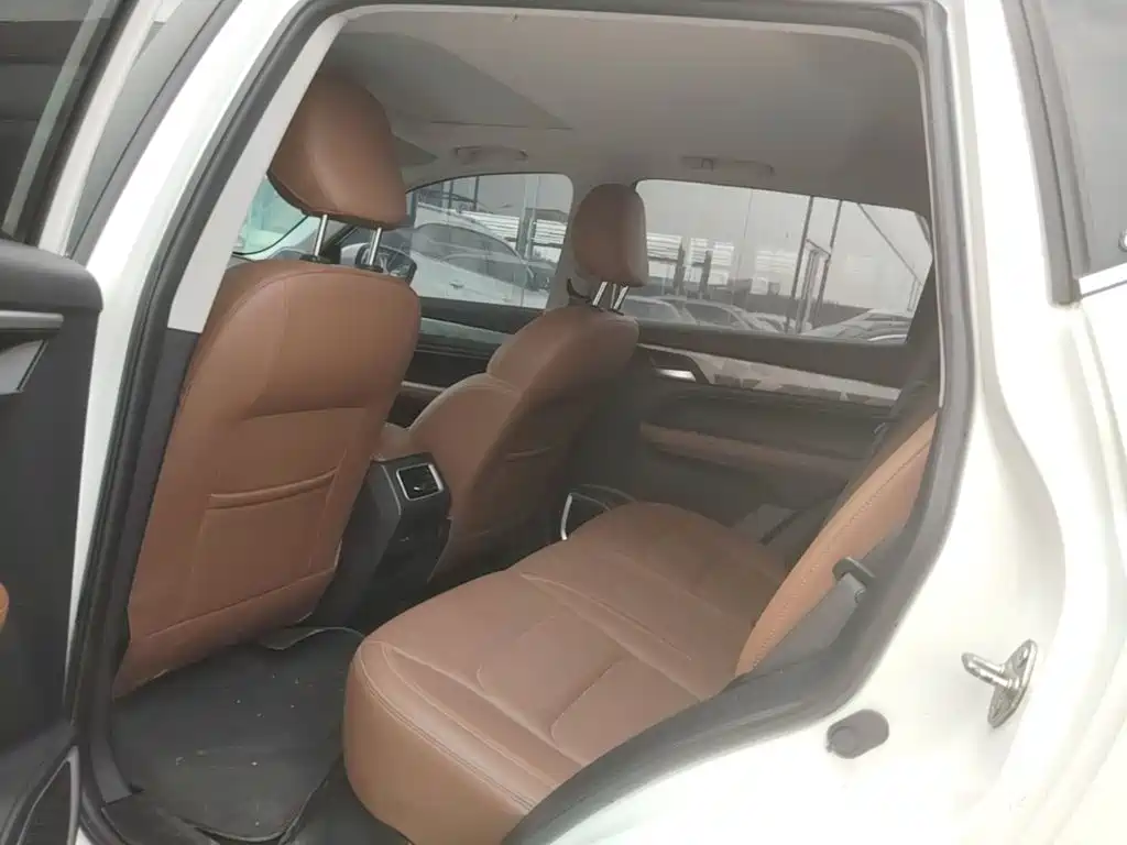 Geely Vision X6 — миниатюра 17