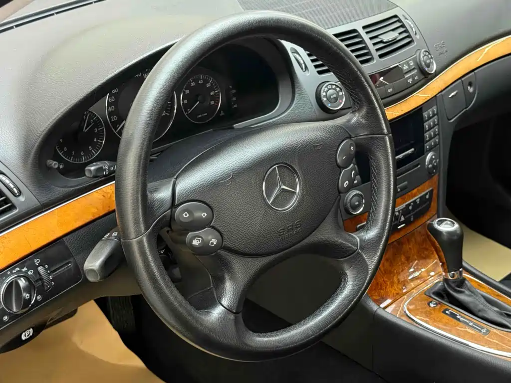 Mercedes-Benz E-Class E 2007 E 200K