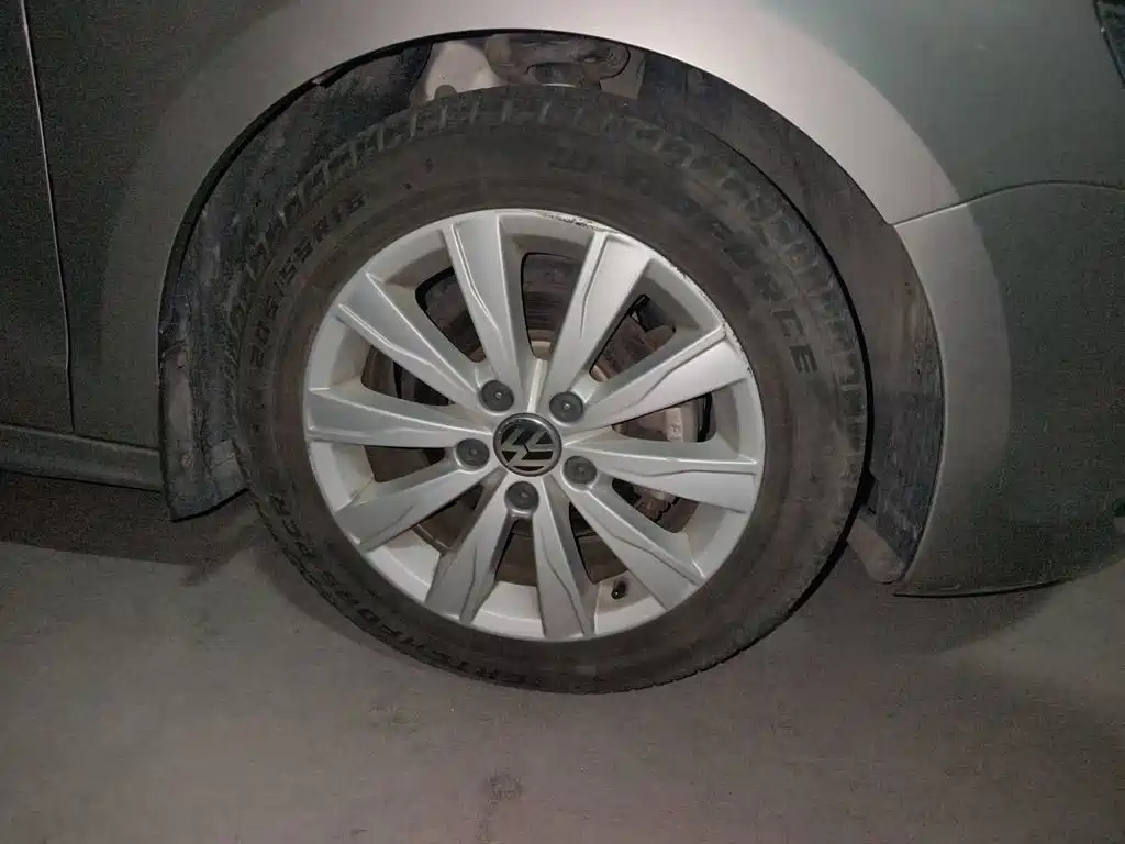 Volkswagen Sagitar — миниатюра 24