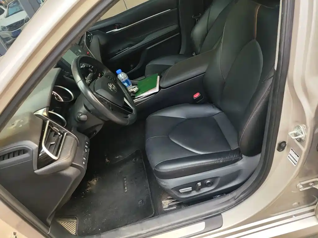 Toyota Camry — миниатюра 15