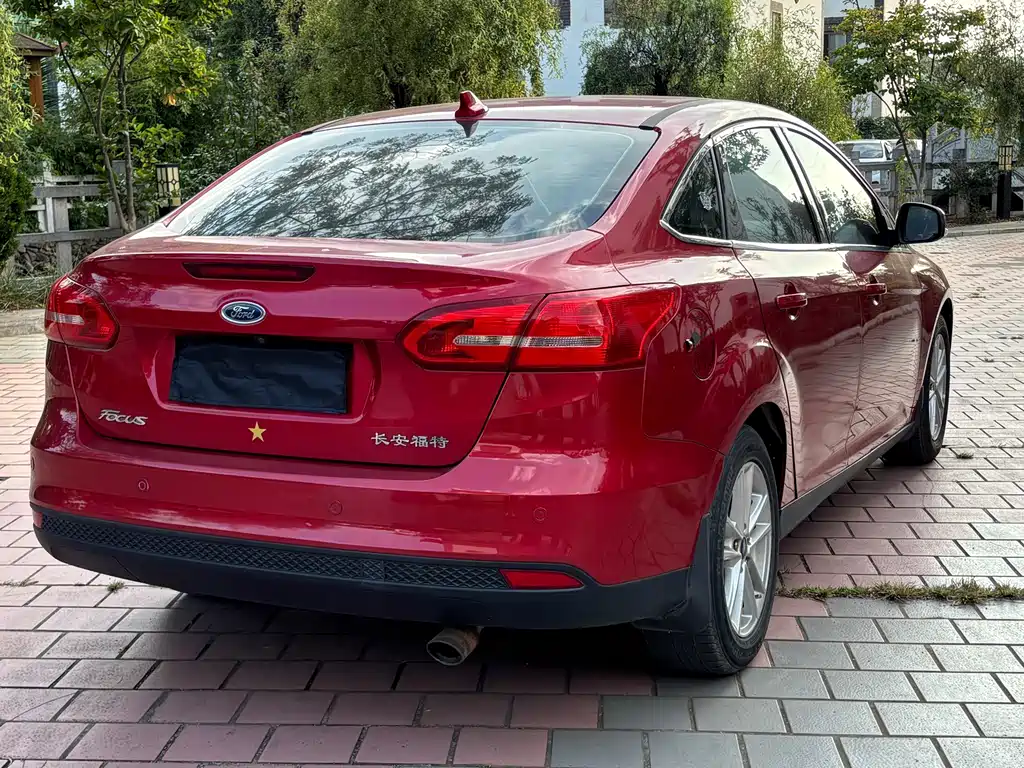 Ford Focus — миниатюра 4