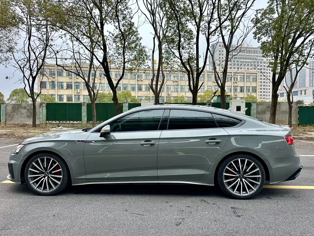 Audi A5 2021 Sportback 40 TFSI quattro Luxury