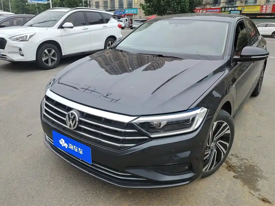Купить Volkswagen Sagitar
